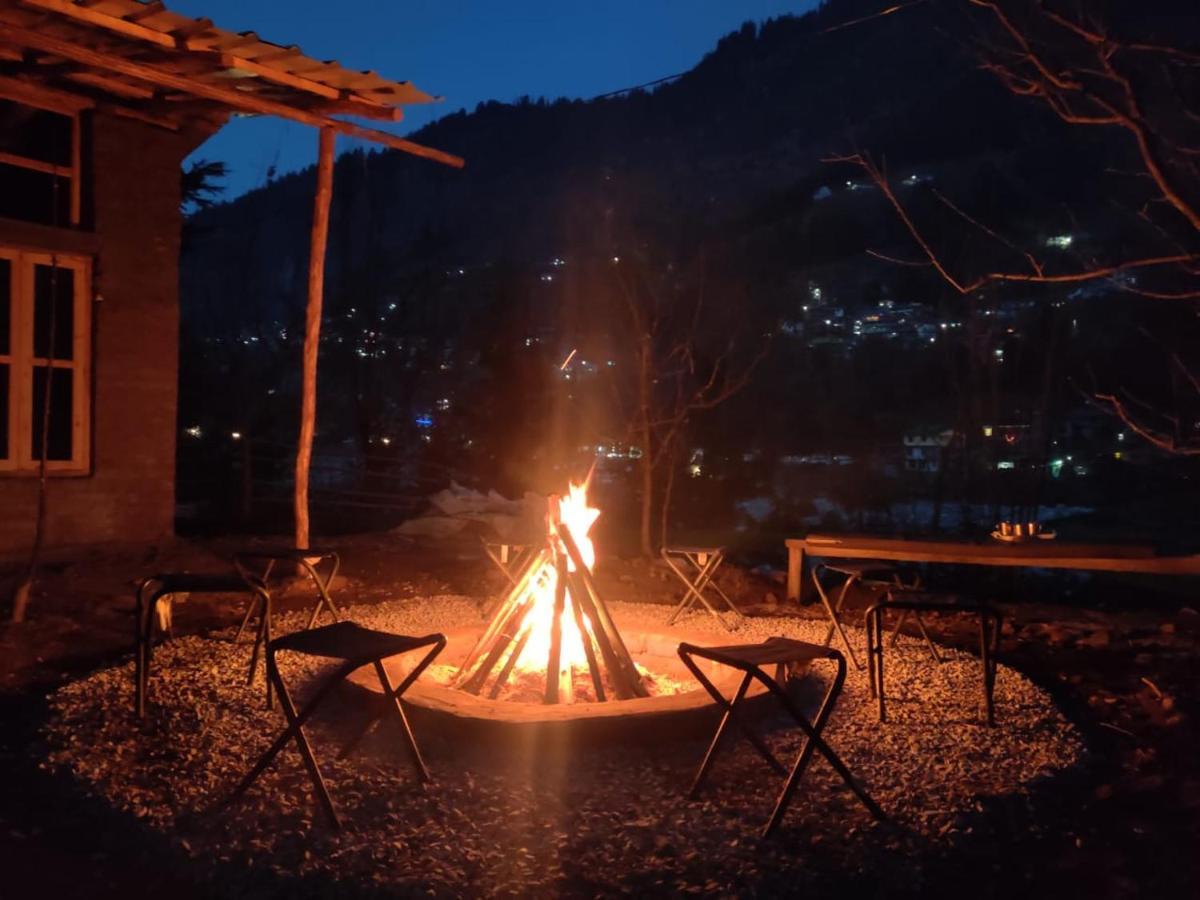 Himtrek Riverside Camps & Hostel Manali Exterior foto